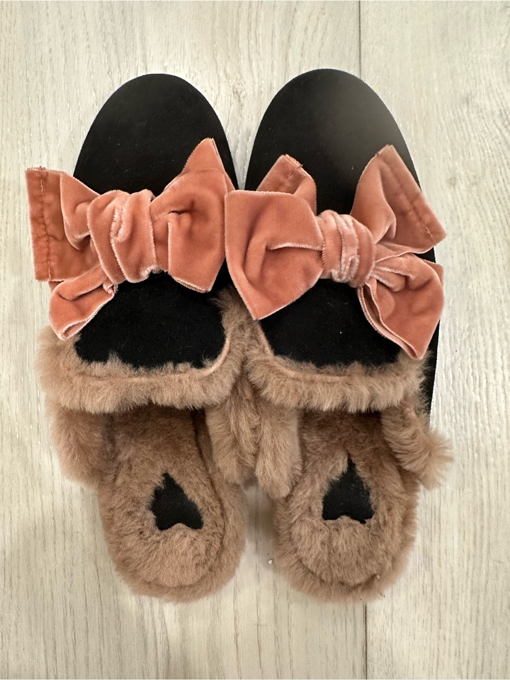 Twinset Milano Made in Italy Faux Fur Velvet Bow Flats Size 39
